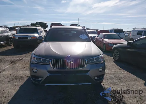 2015 BMW X3 xDrive28I z USA, uszkodzony, nr VIN 5UXWX9C50F0D53432